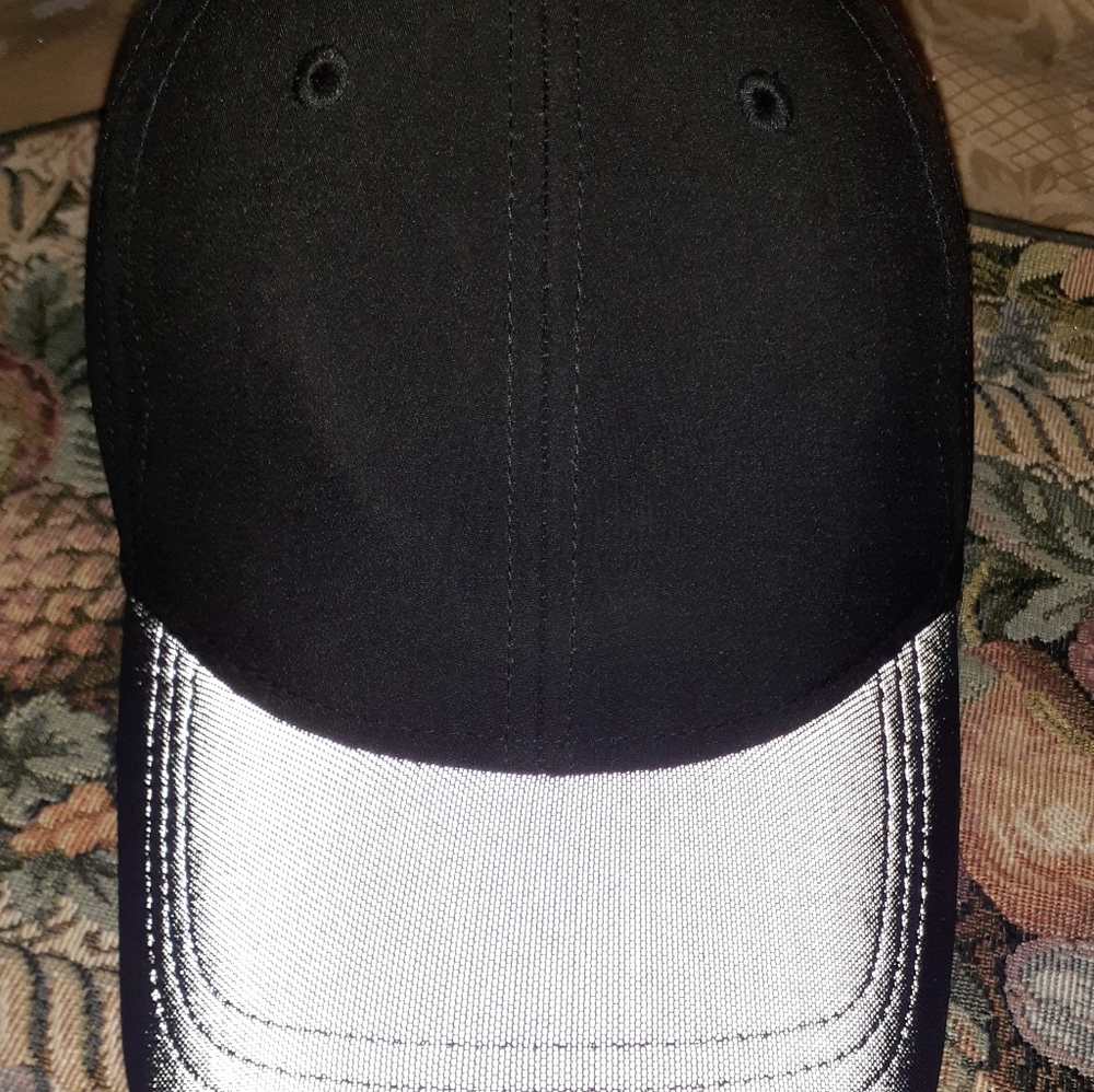 Lulu lemon womens black cap